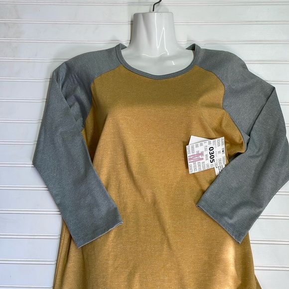 LulaRoe Microstriped Randy Top-#0305 - Picture 2 of 12